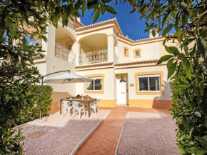 Townhouse Moreton Oasis Getaway